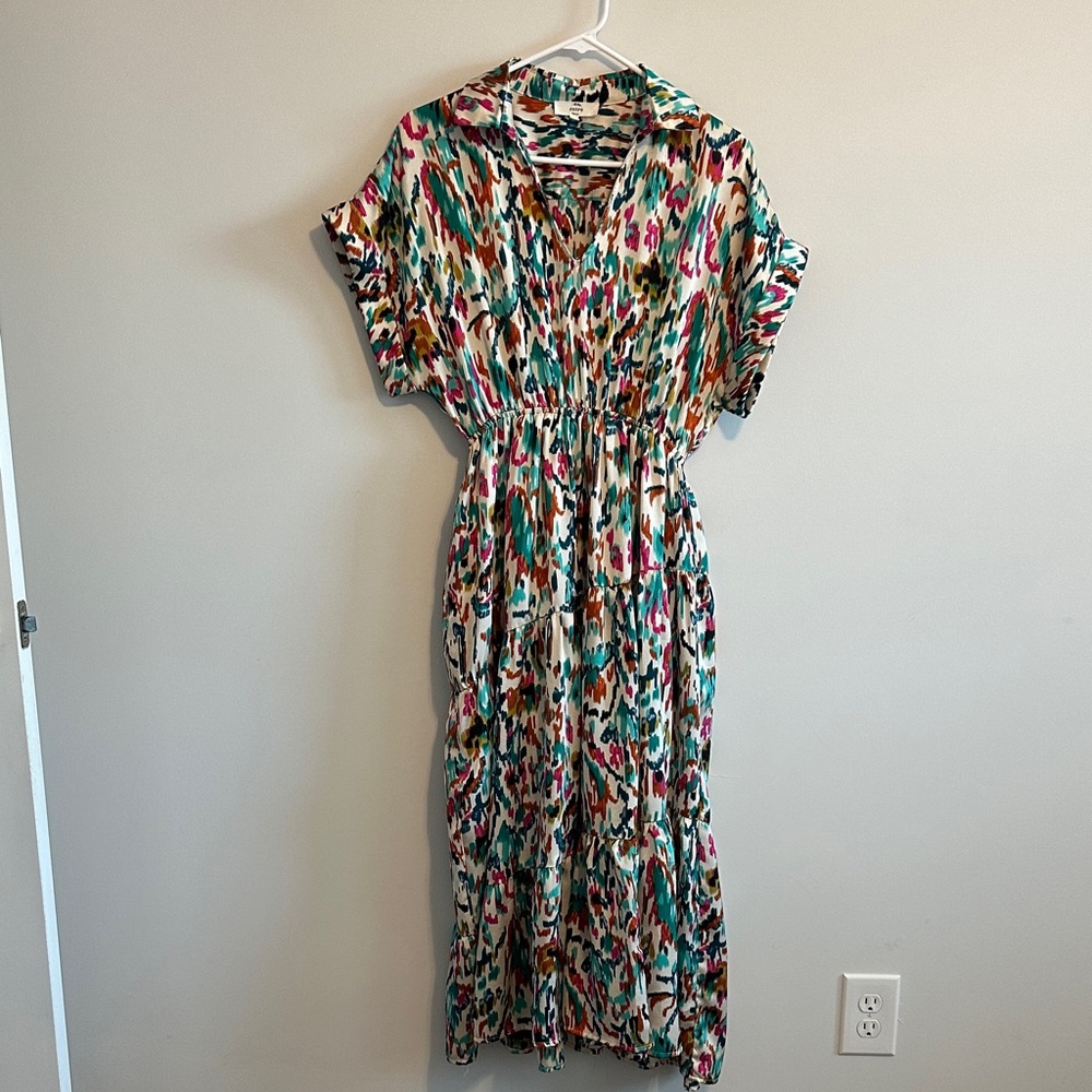 Entro V-neck Collared Muticolored Midi Dress